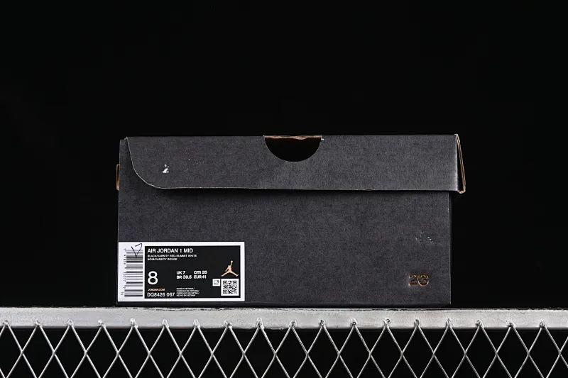 All categories Air Jordan Jordan series basketball shoes Air Jordan 1 Mid Air Jordan 1 Mid AJ1 Joe 1 black and red mid-top cultural and casual sneakers DQ8426-067